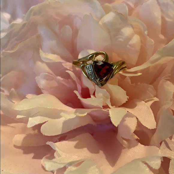 Ring - Solid 10K Gold, Genuine Garnet & Diamonds - Picture 2 of 6
